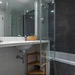 Downtown 2-bedroom W/terrace アパート リスボン