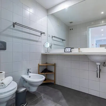 Downtown 2-bedroom W/terrace Appartamento Lisbona