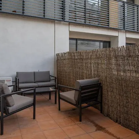 Downtown 2-bedroom W/terrace