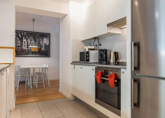 شقة Downtown 2-bedroom W/terrace Lisboa