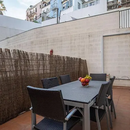 Downtown 2-bedroom W/terrace 아파트 리스본